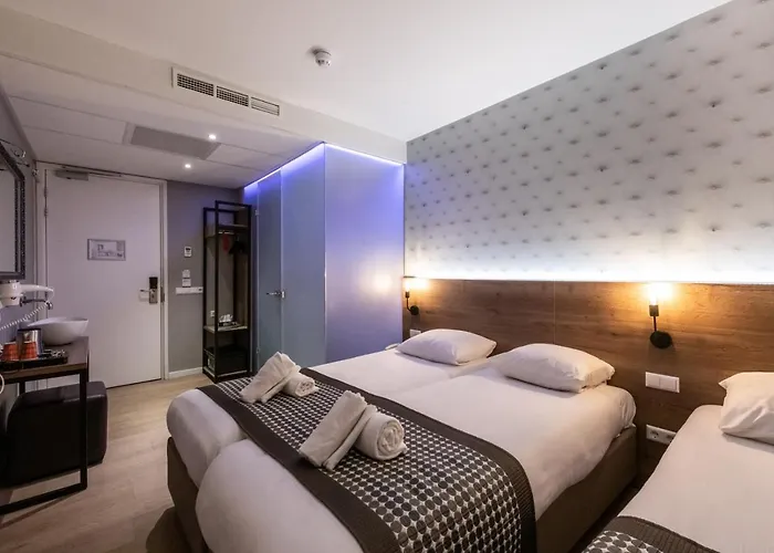 Melrose Hotel